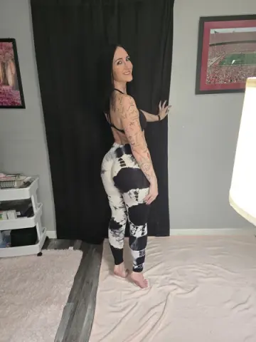 Ariannamae18 — Streamate Photos