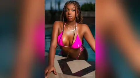 AmyJacobs — I love to be wet  😏