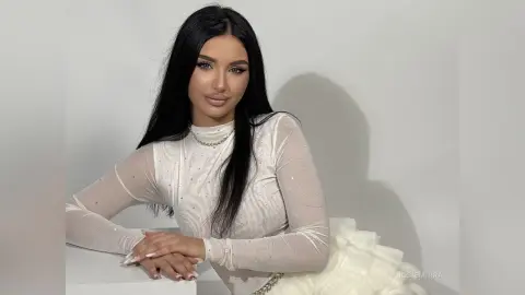RosieMirra — Pretty in white