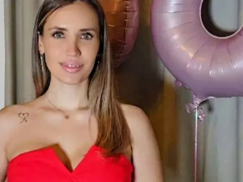 SelenaMitrut cam model
