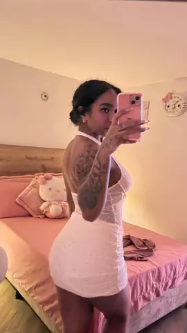 Victoria_Gold — Streamate Photos