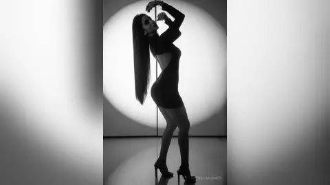 BellaaJones — my essence !  🌹