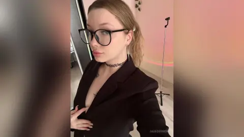 JadeDerrow — Secretary's Diaries