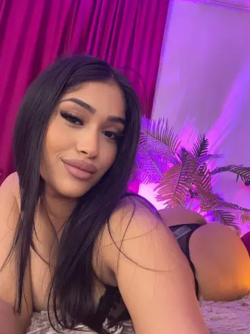 Kira_Krush — Streamate Photos