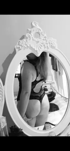Honeybum88 — Streamate Photos