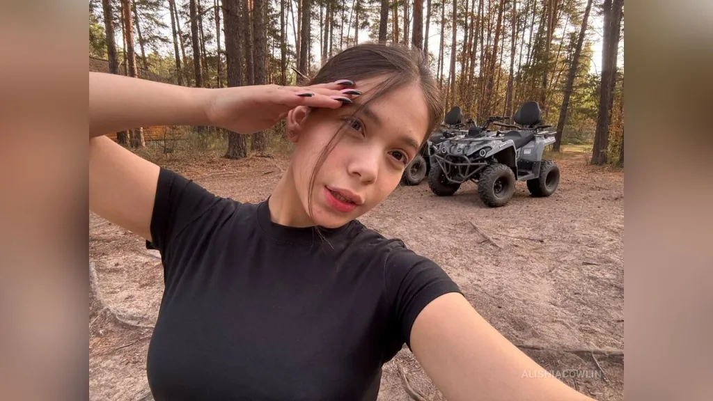 AlishiaCowlin