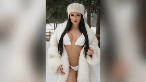 CarolinePrescott — Winter Retreat, Naughty Thoughts