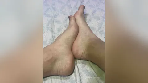 AriadnaGrow — My feet