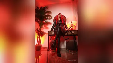 AmbraBlair — Worship my long leg$