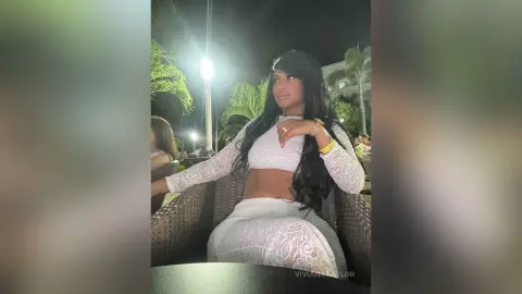 VivianaTaylor — .