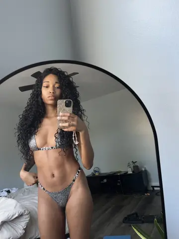 LunaBl00m — Streamate Photos