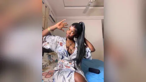 LunaCapri — Mood