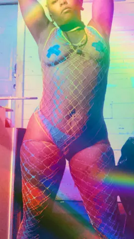 ChiBellaTheBody — Streamate Photos