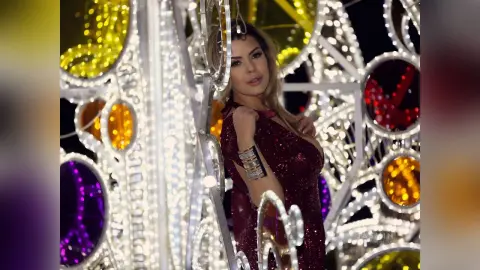 Sophie — Christmas Lights