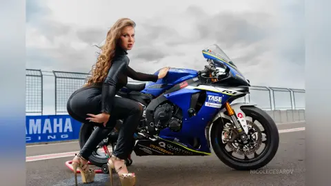 Nicole — Beauty rider! 🏍