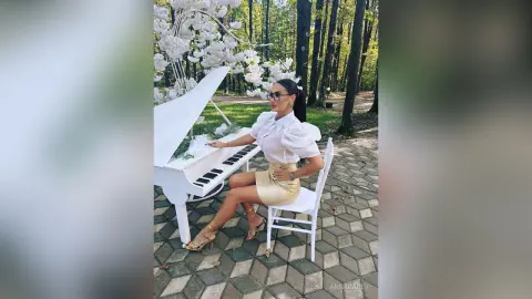 AnnaKarev — Life is like a Piano ..🎹
