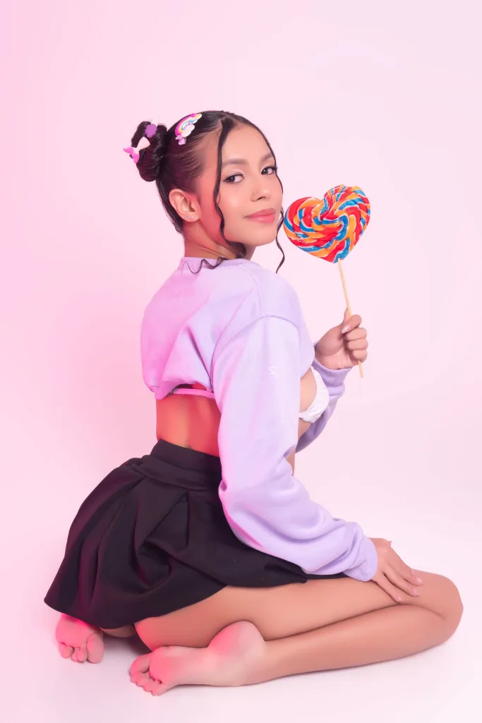 EvonieCarter — Streamate Photos