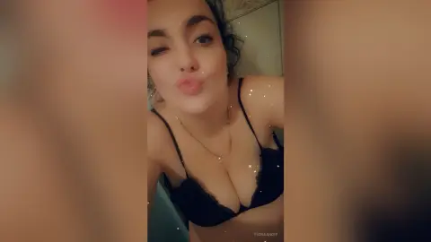 FionaAnoif — 🥵🥵🥵