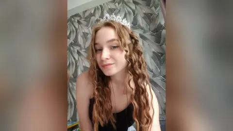 NikiaMurrock — 19