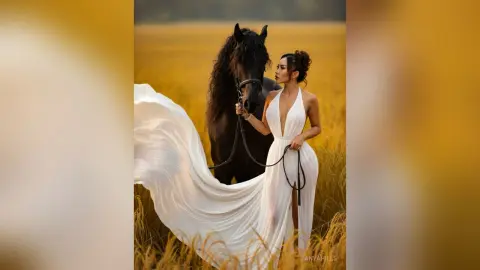 AnyaHills — MY PASSION🐴😍❤🤍