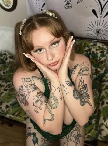 babydollred — Streamate Photos