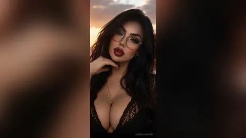 GabrielaAromms — 842