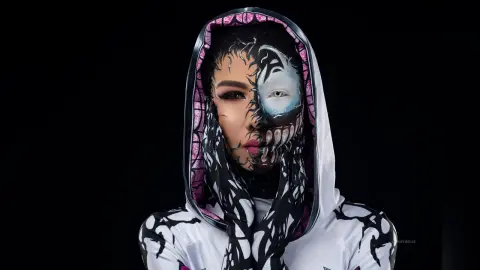 AshleyWelse — Venom!