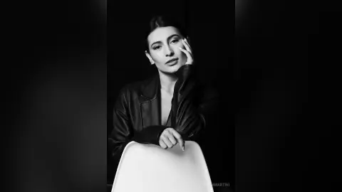 VanesaMartini — Noir🐈‍⬛