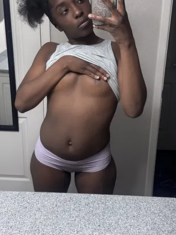 cherryianna — Streamate Photos