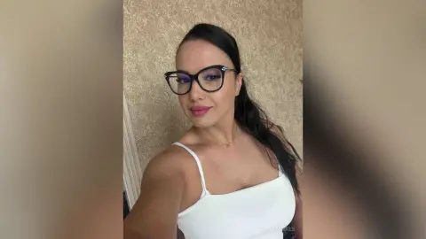 CassyTorres — Selfies