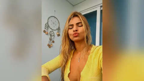 AlessiaBell — Besame mucho