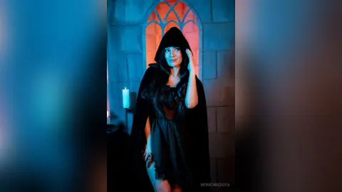 MonicaBedoya — Let’s go trick or treating👻