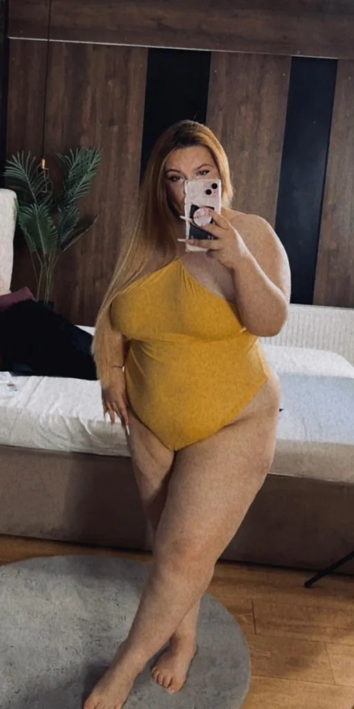 MelanieBrownn — Streamate Photos
