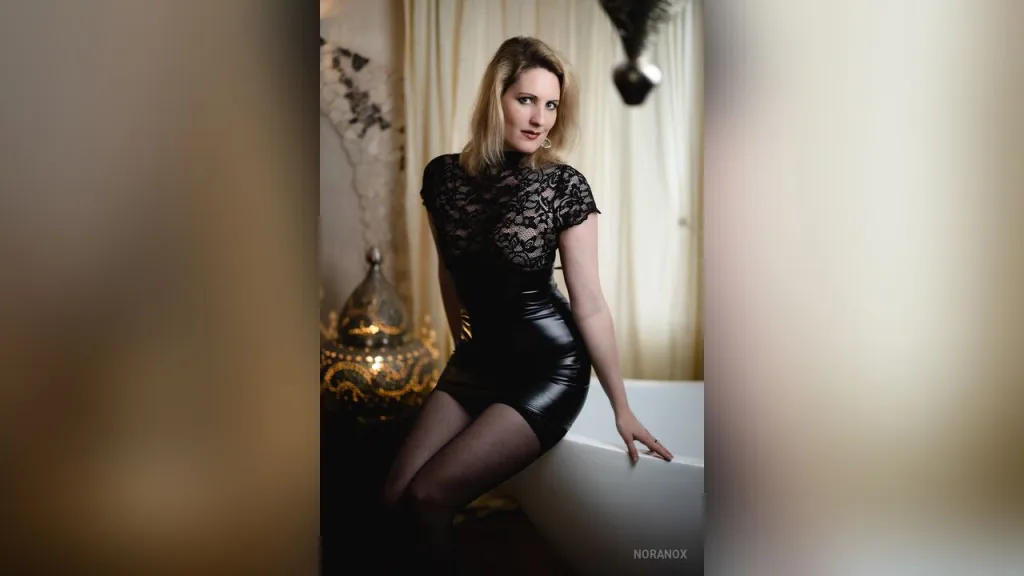 NoraNox — Mistress Nora