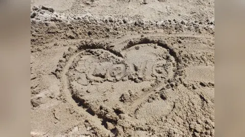 MayraWhite — Beach body