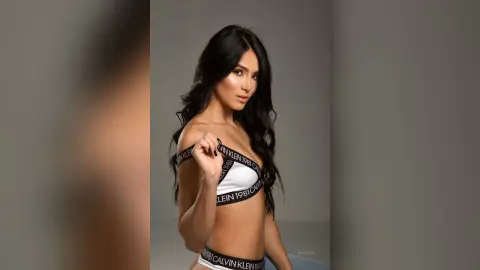 MiaVacci — Brunette