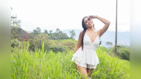 AllyZambrano — Nature and me ❤️