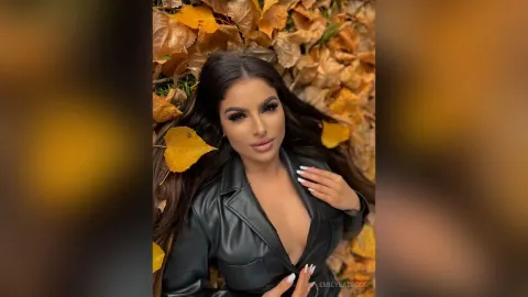 EmilyLacroix — Sensual Emily