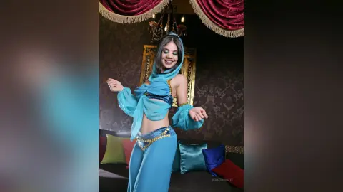 Kate — Belly Dancer - LOVE IT !