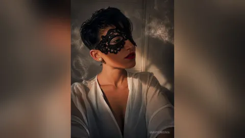 MaryEnigma — Selfie land🫠