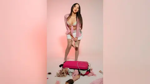 ZaraVellet — messy girl