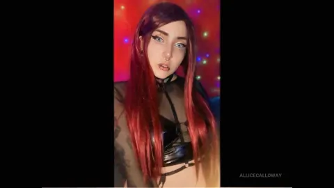 AlliceCalloway — Red hair ❤️🖤❤️
