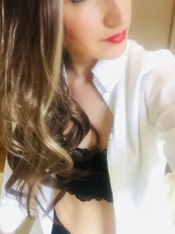 RosannaMylaUK — Streamate Photos