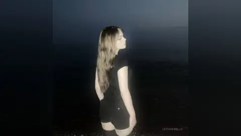LeticiaFinello — i