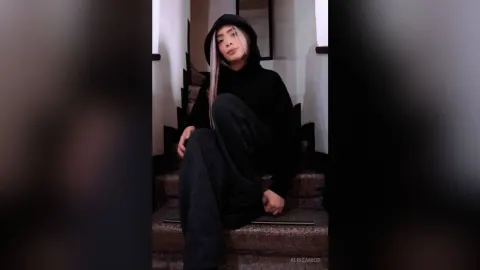 AlissaNior —     Loving The Black 🖤