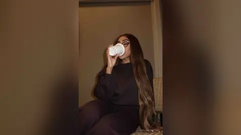 MelannyRizzo — Coffe time 