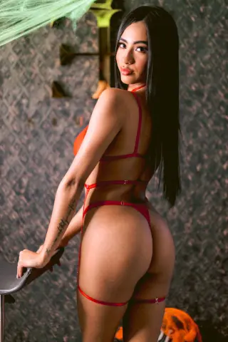 LiindsyGreenn — Streamate Photos