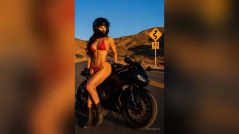 AnyaHills — Biker Girl 🏍😉🔥