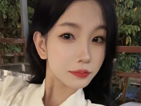 LianaWuy cam model