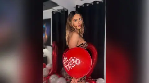 ValerieNicolle — Happy Val-entine's!